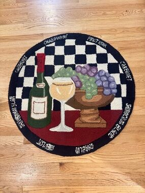 Round Wine & Grapes Hooked Rug - Multicolor